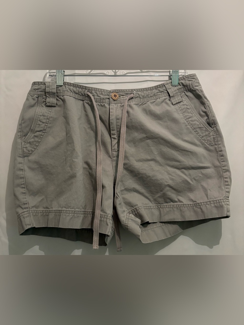 Natural Refections Shorts 16